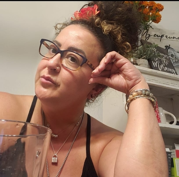 Meet your Posher, Roni - Picture 1 of 1